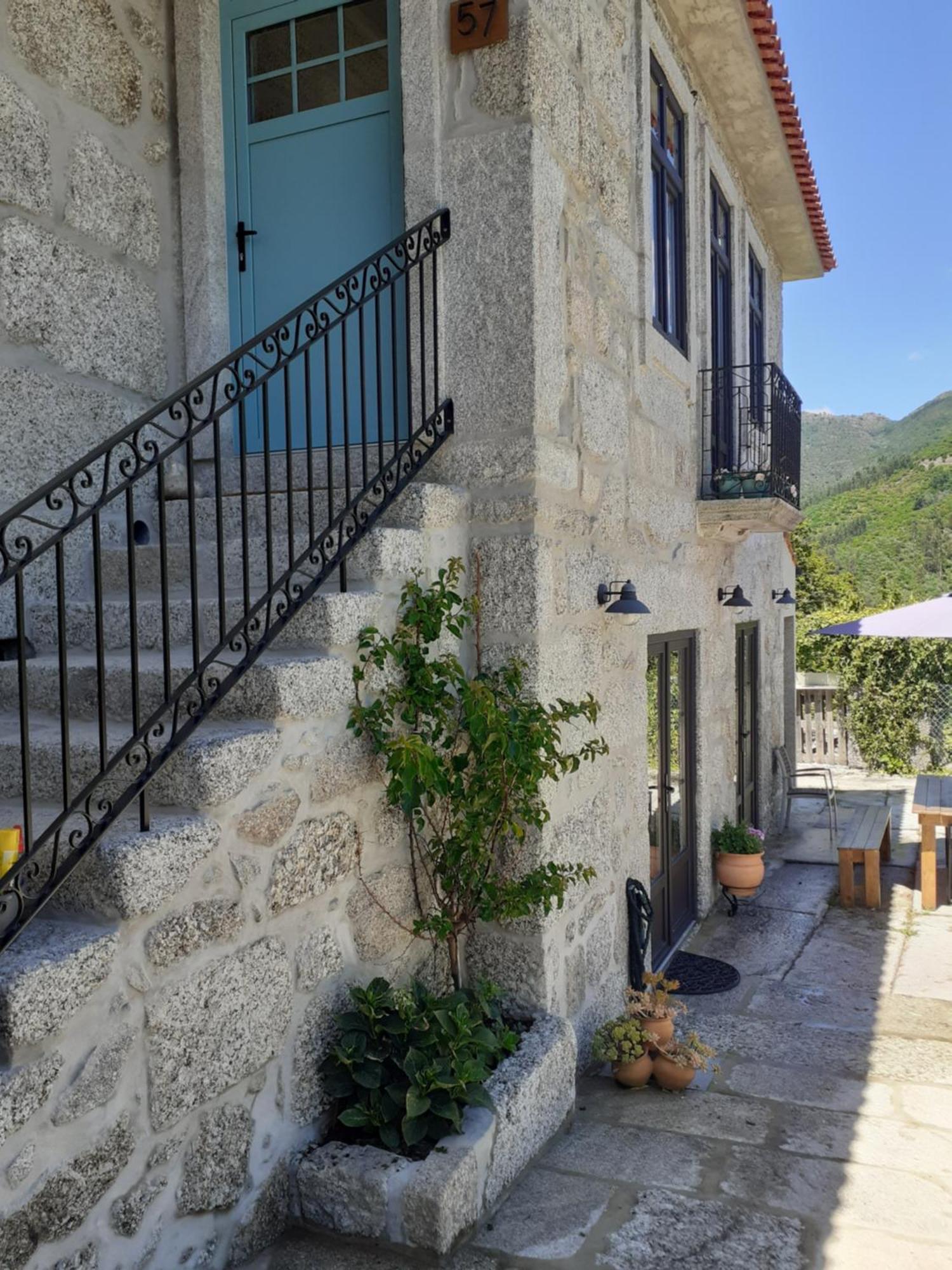 Villa Dos Santos - Geres Country House מראה חיצוני תמונה